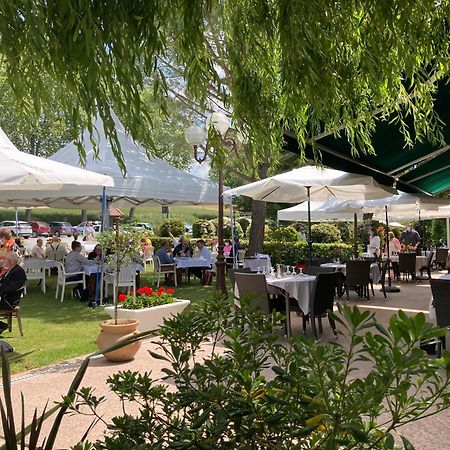 Logis de France Hôtel Restaurant La Bombardière Cuq-Toulza Esterno foto
