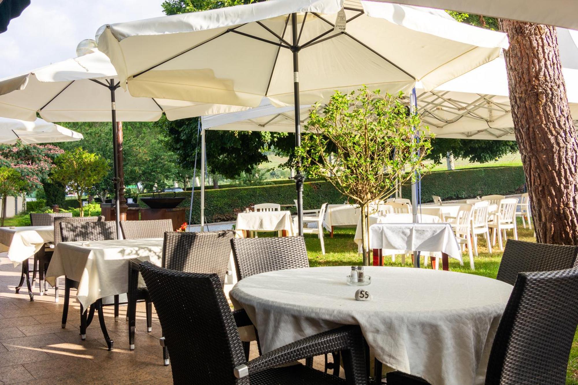 Logis de France Hôtel Restaurant La Bombardière Cuq-Toulza Esterno foto